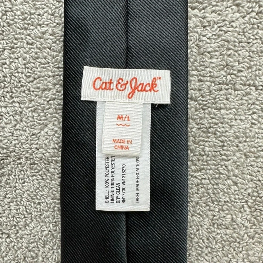 Cat & Jack Boys Black Pre-Tied Adjustable Necktie Size M/L Matte Twill Formal